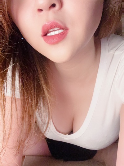 安達ももかさんの写真