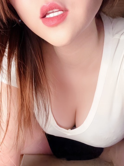 安達ももかさんの写真